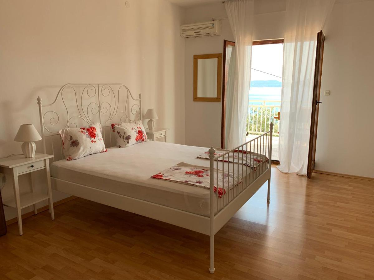 Omis Relaxing Sea Lounge Marusici (Split-Dalmatia) Exterior foto